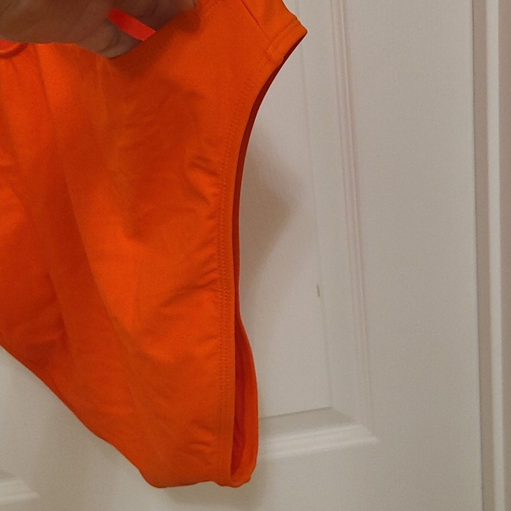 bathing suit - Picture 3 of 3
